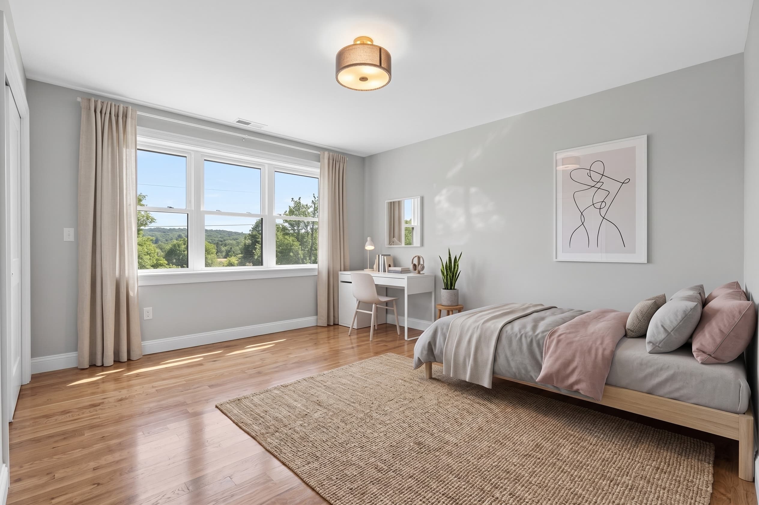 Additional bedroom