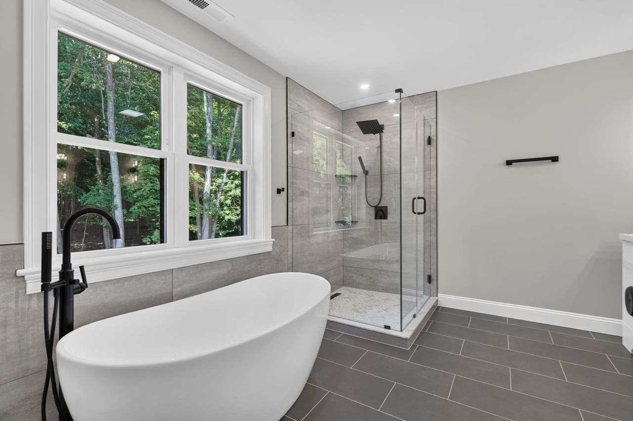 Primary bath detail